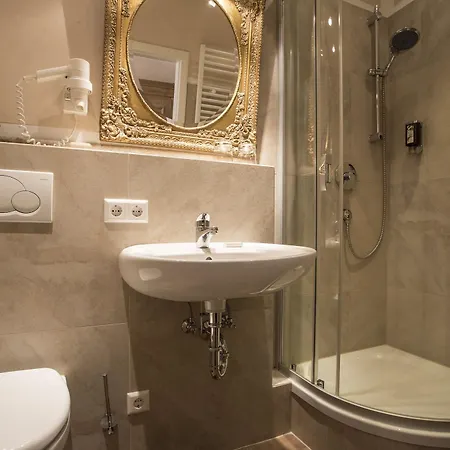 Meiser Altstadt Hotel 4*