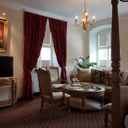 Meiser Altstadt Hotel 4*