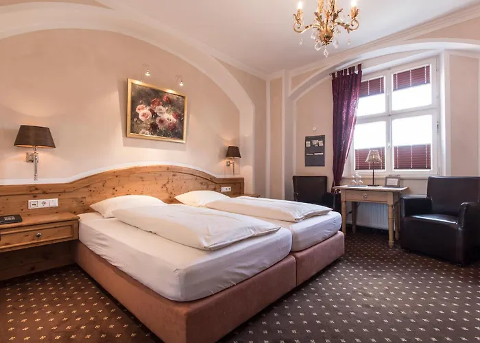 Meiser Altstadt 4* 丁克尔斯比尔
