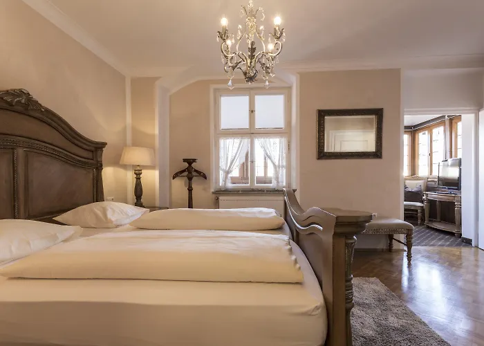 Meiser Altstadt 4* 丁克尔斯比尔
