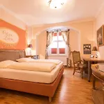 Meiser Altstadt Otel 4*