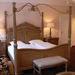Meiser Altstadt Hotel 4*