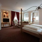 Meiser Altstadt Hotel 4*