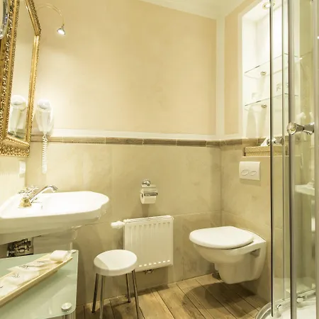 Hotel Meiser Altstadt 4*