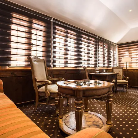 Meiser Altstadt 4*