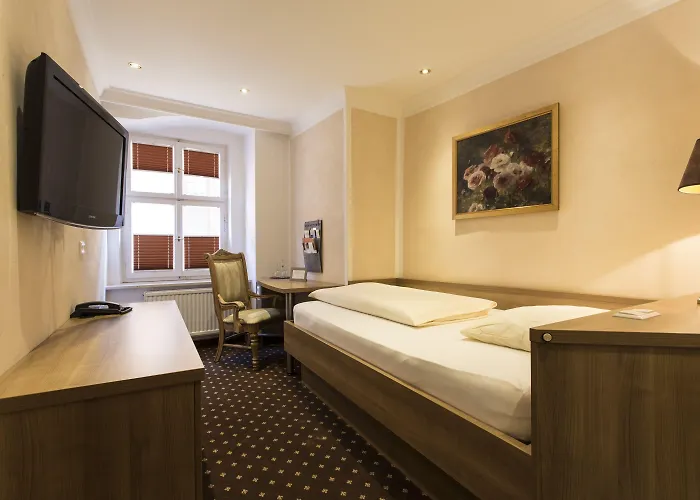 Hotel Meiser Altstadt 4*
