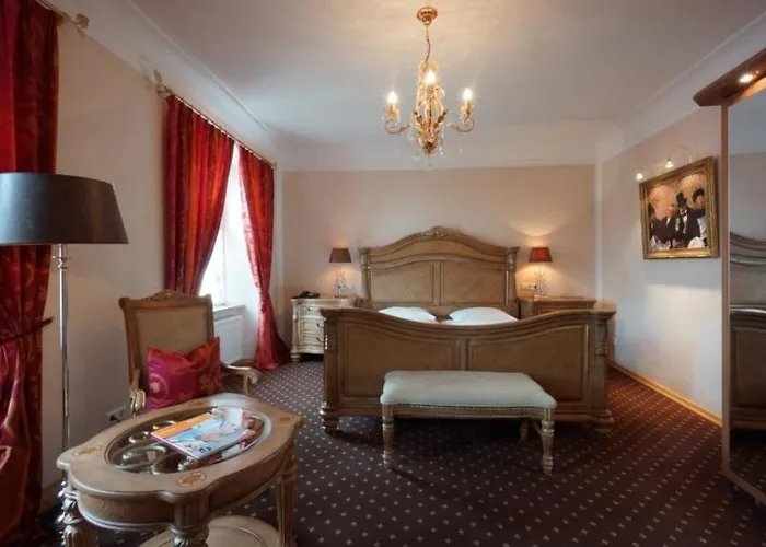 Meiser Altstadt Hotel 4*