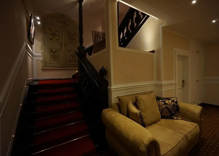 Meiser Altstadt Hotel 4*
