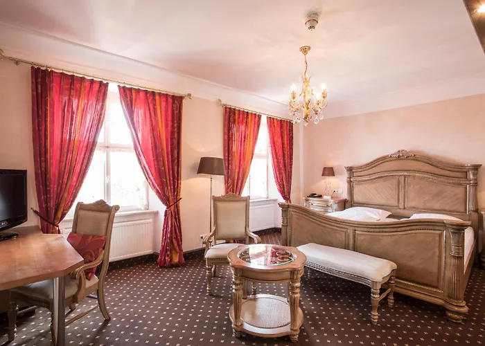 Meiser Altstadt Hotel 4*